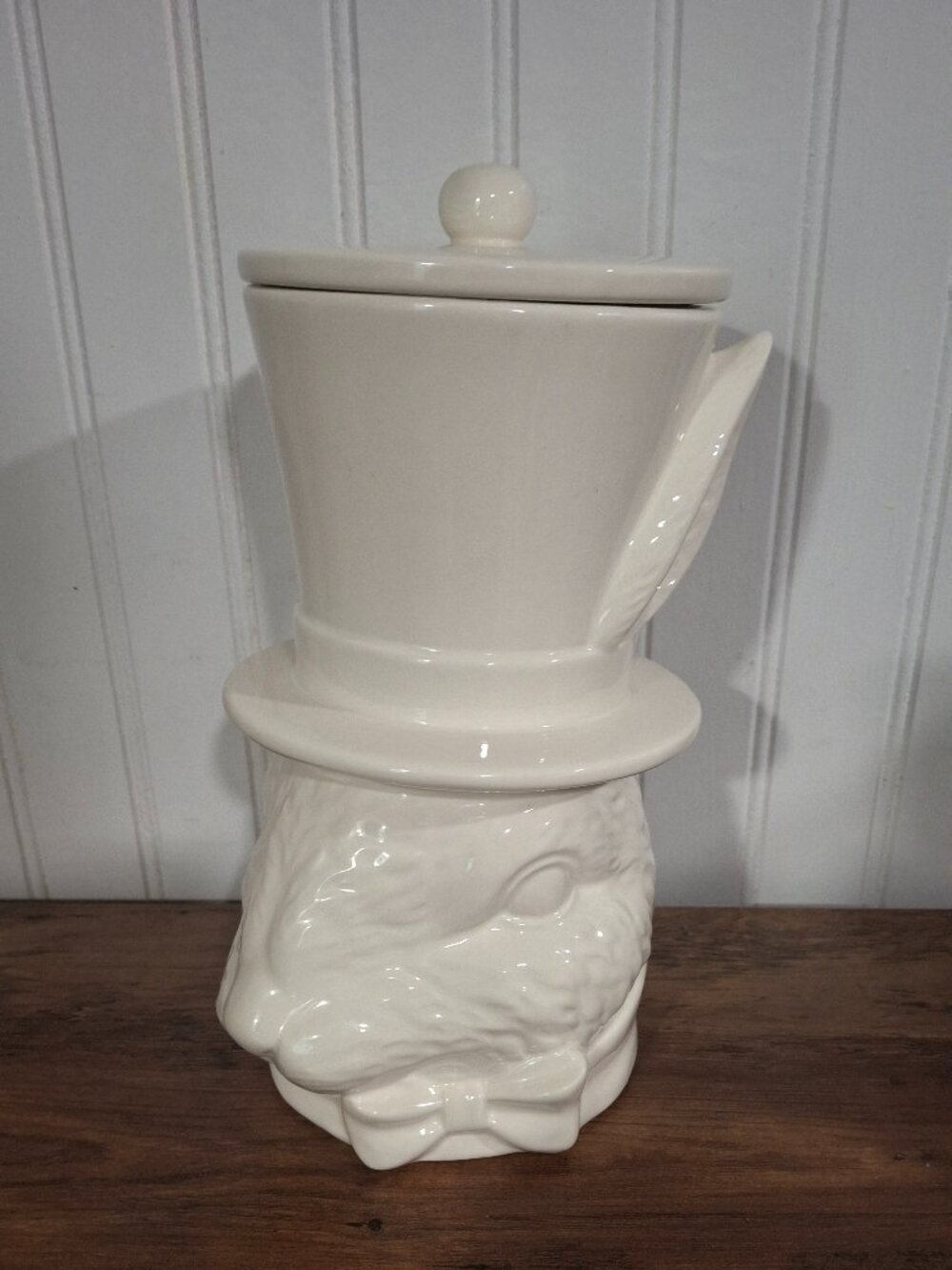 Rare Nimble Nest by Magenta Ceramic White Rabbit Cookie Jar Alice Wonderland